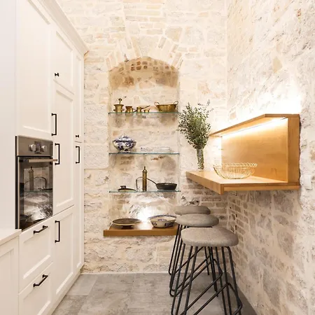Historic Luxe * Ζαντάρ