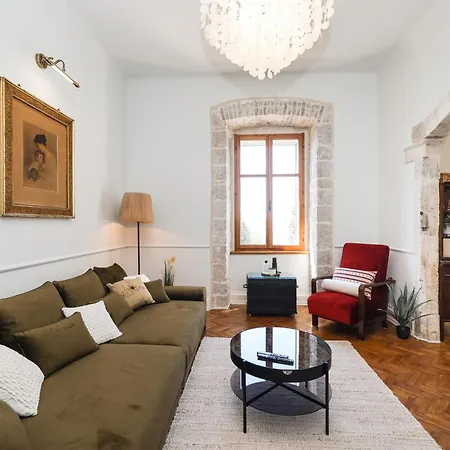 Historic Luxe * Ζαντάρ