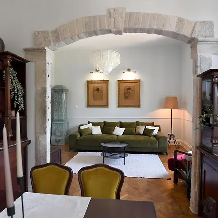 Апартаменты Historic Luxe